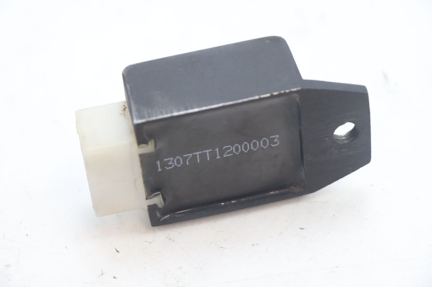 photo de REGULATEUR CHARGE TNT MOTOR ROMA 10' 2T 50 (2011 - 2018) - Autre angle de vue