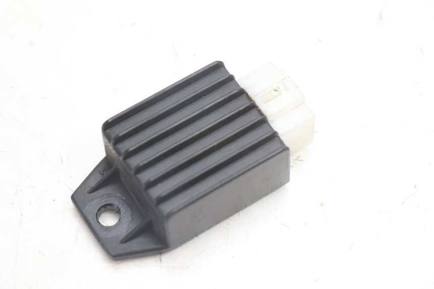 photo de REGULATEUR CHARGE TNT MOTOR ROMA 12' 2T 50 (2007 - 2018) - Détail de la pièce