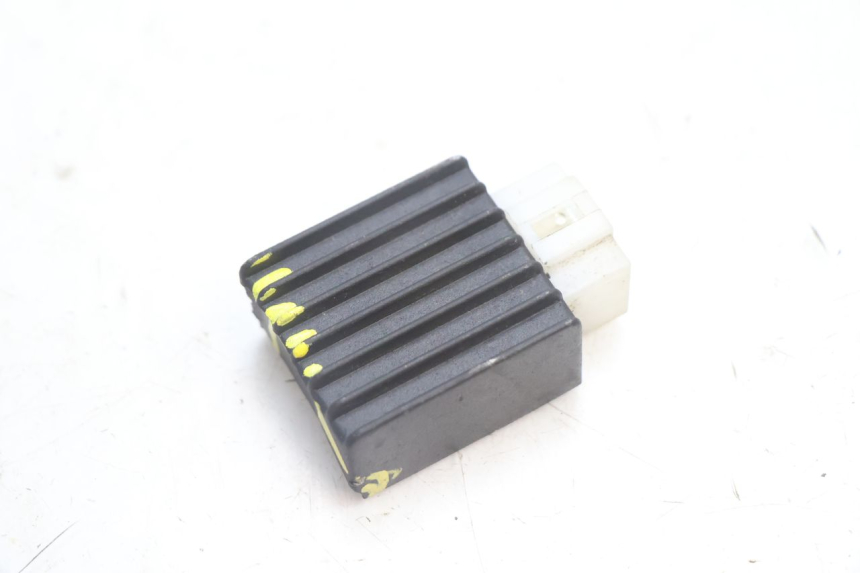photo de REGULATEUR CHARGE TNT MOTOR ROMA 12' 2T 50 (2007 - 2018) - Détail de la pièce