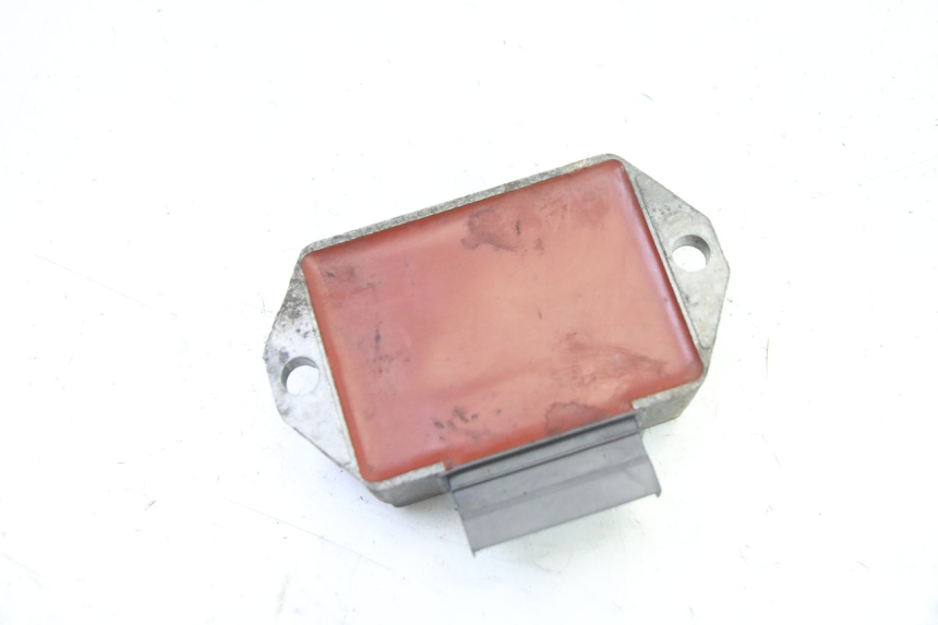 photo de REGULATEUR CHARGE GILERA RUNNER SL 50 (2006 - 2009)