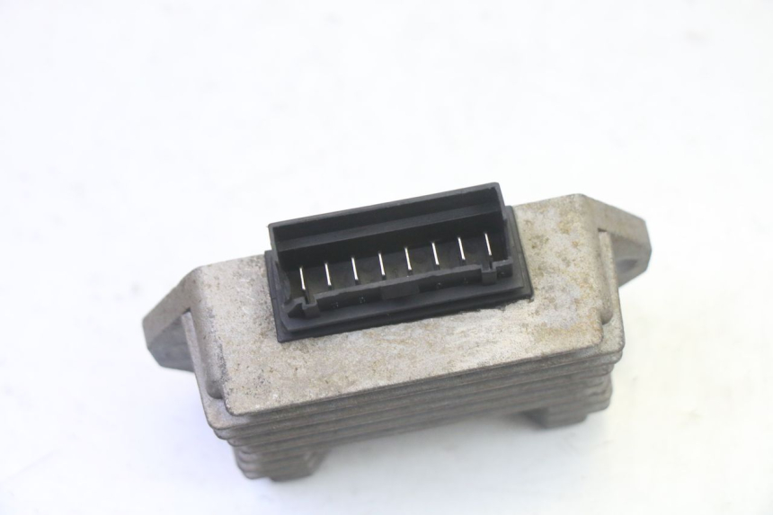 photo de REGULATEUR CHARGE GILERA RUNNER SP 50 (2009 - 2017)