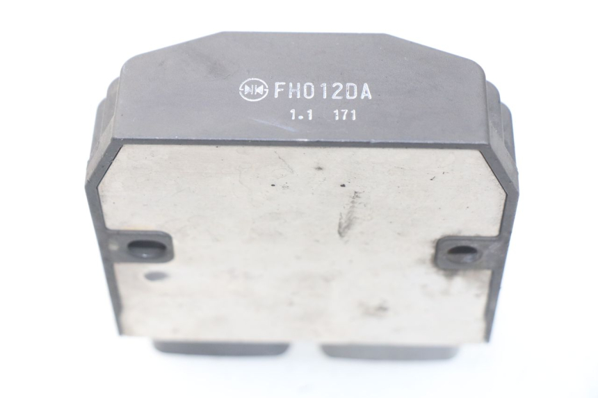 photo de REGULATEUR CHARGE BMW S RR ABS S1000RR 1000 (2009 - 2011)