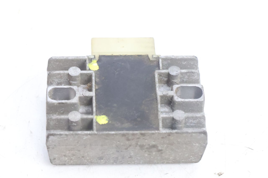 photo de REGULATEUR CHARGE DAELIM S2 125 (2006 - 2007) - Autre angle de vue