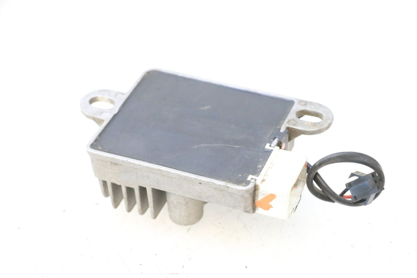 photo de REGULATEUR CHARGE BAIKU SAKURA 1 (2021 - 2025) - Vue d’ensemble