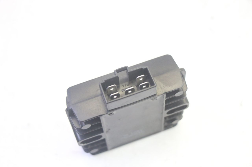 photo de REGULATEUR CHARGE JM MOTORS SANTANA EVO 50 (2024 - 2026) - Autre angle de vue