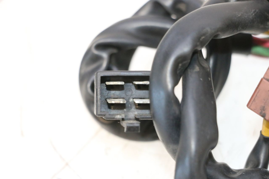 photo de REGULATEUR CHARGE PEUGEOT SATELIS COMPRESSOR K15 125 (2006 - 2009) - Gros plan technique