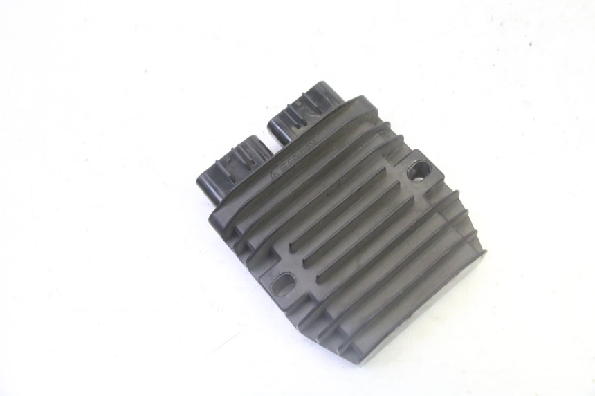 photo de REGULATEUR CHARGE PEUGEOT SATELIS 125 (2013 - 2018)