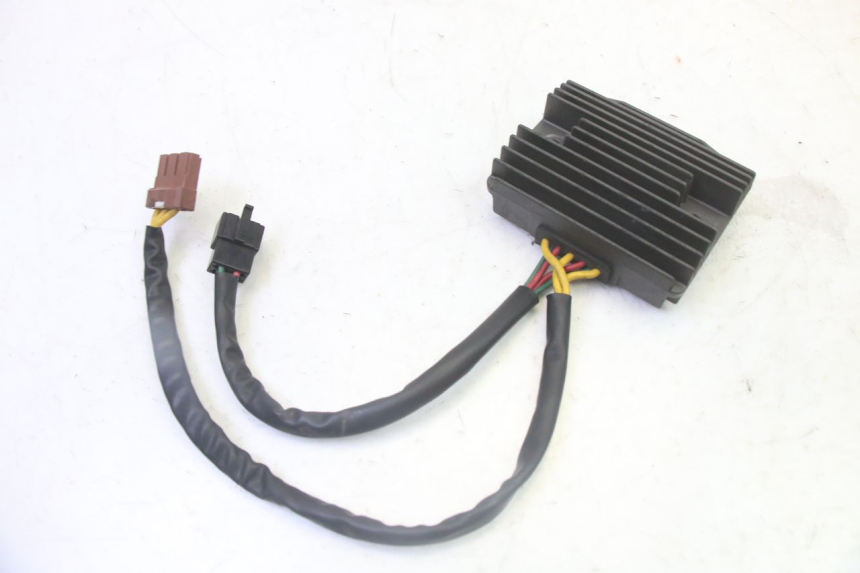 photo de REGULATEUR CHARGE PEUGEOT SATELIS 125 (2010 - 2012)