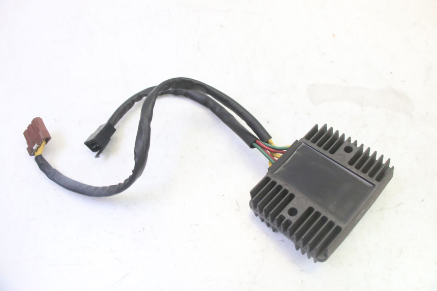 photo de REGULATEUR CHARGE PEUGEOT SATELIS 125 (2010 - 2012)