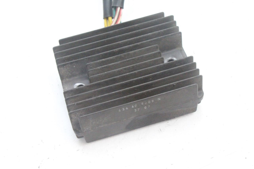photo de REGULATEUR CHARGE PEUGEOT SATELIS 125 (2006 - 2009) - Détail de la pièce