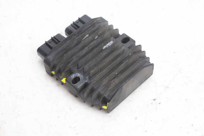 photo de REGULATEUR CHARGE PEUGEOT SATELIS 125 (2013 - 2018) - Vue d’ensemble