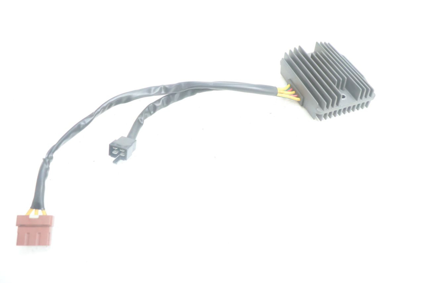photo de REGULATEUR CHARGE PEUGEOT SATELIS 125 (2006 - 2009) - Zoom état d’usage