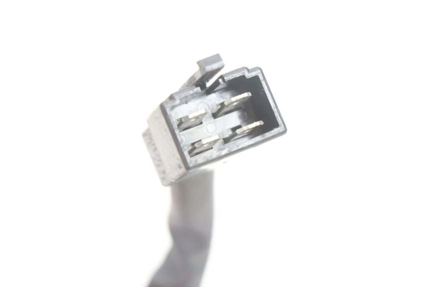 photo de REGULATEUR CHARGE PEUGEOT SATELIS 125 (2006 - 2009) - État de surface