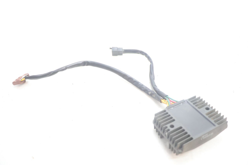 photo de REGULATEUR CHARGE PEUGEOT SATELIS 125 (2013 - 2018) - Vue d’ensemble