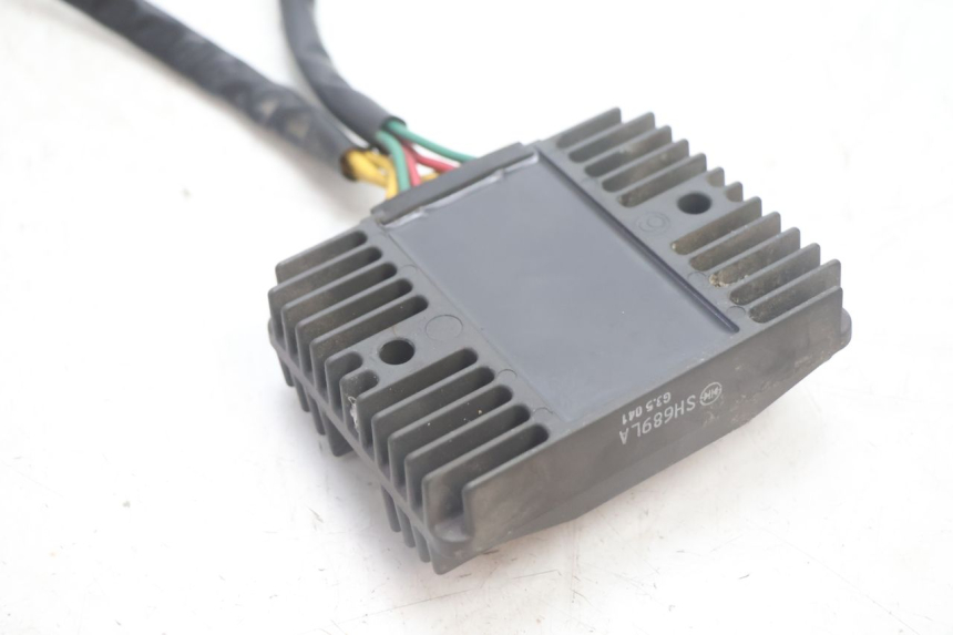 photo de REGULATEUR CHARGE PEUGEOT SATELIS 125 (2013 - 2018) - Pièce contrôlée