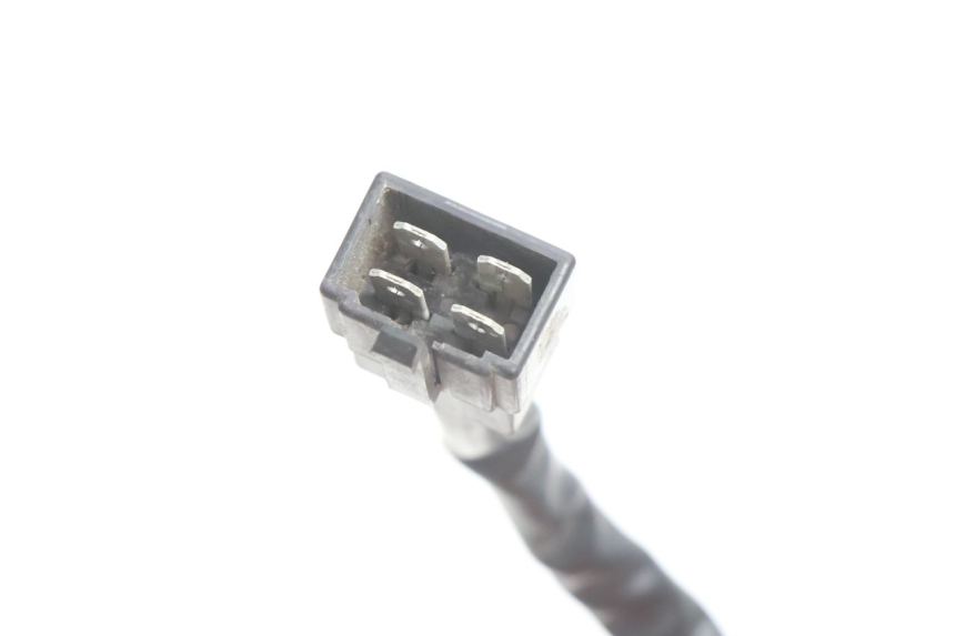 photo de REGULATEUR CHARGE PEUGEOT SATELIS 125 (2006 - 2009) - Gros plan technique