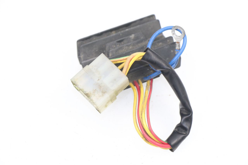 photo de REGULATEUR CHARGE APRILIA SCARABEO GT 125 (1999 - 2007)