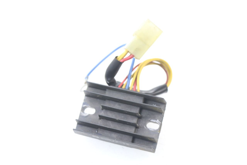photo de REGULATEUR CHARGE APRILIA SCARABEO GT 125 (1999 - 2007)