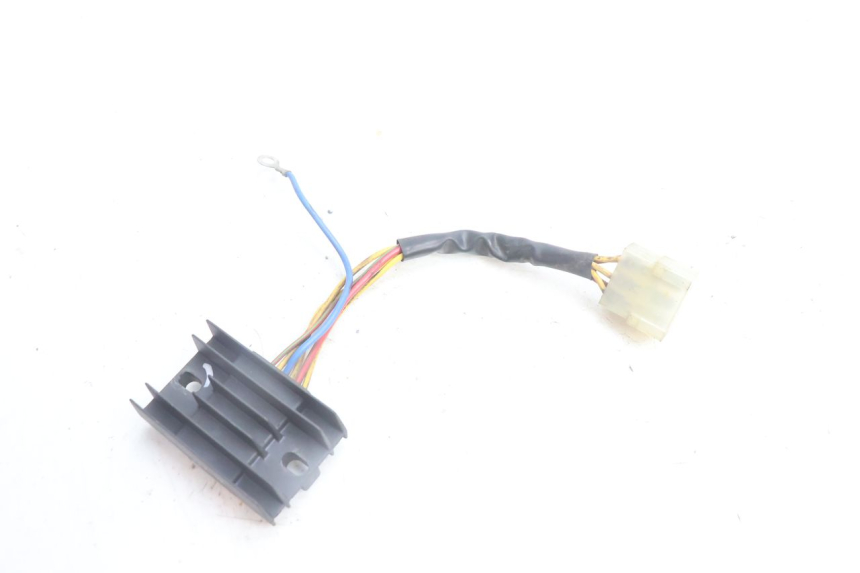 photo de REGULATEUR CHARGE APRILIA SCARABEO GT 125 (1999 - 2007) - Vue principale