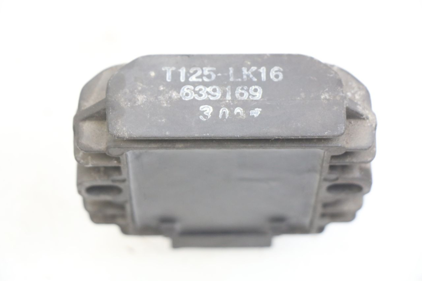 photo de RÉGULATEUR DE CHARGE APRILIA SCARABEO LIGHT 125 (2007 - 2011)