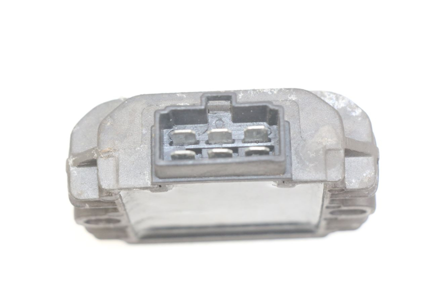 photo de RÉGULATEUR DE CHARGE APRILIA SCARABEO LIGHT 125 (2007 - 2011)