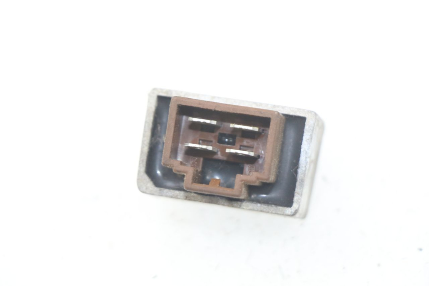 photo de REGULATEUR CHARGE HONDA SCV LEAD 100 (2003 - 2007)