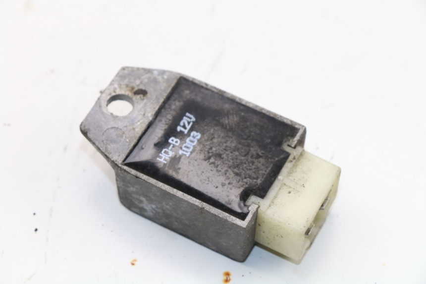 photo de REGULATEUR CHARGE WACOX SHENKE 50 (2008 - 2014)