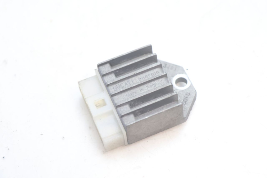 photo de REGULATEUR CHARGE YAMAHA SLIDER 50 (1999 - 2004) - Vue principale