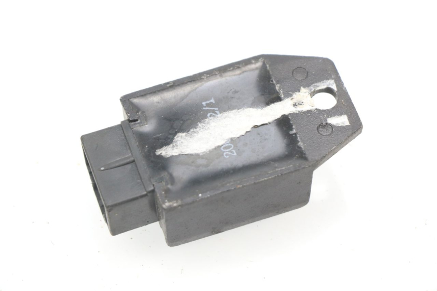 photo de REGULATEUR CHARGE JONWAY SOLANA 50 (2007 - 2016)