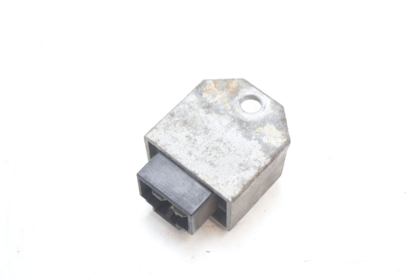 photo de REGULATEUR CHARGE PEUGEOT SPEEDFIGHT 2 AC 50 (2000 - 2009) - Autre angle de vue