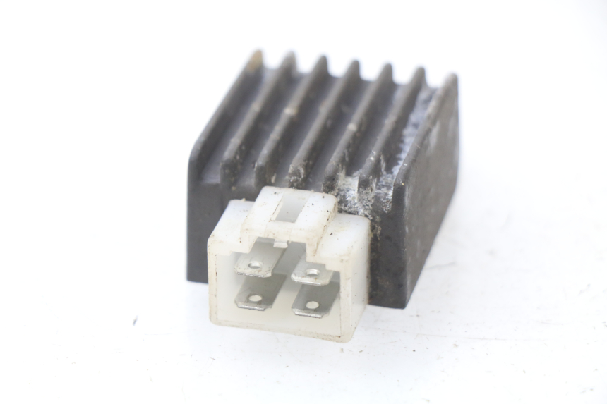 photo de REGULATEUR CHARGE PEUGEOT SPEEDFIGHT 3 AIR 50 (2009 - 2015)