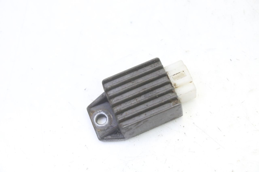 photo de REGULATEUR CHARGE PEUGEOT SPEEDFIGHT 3 AIR 50 (2009 - 2015)