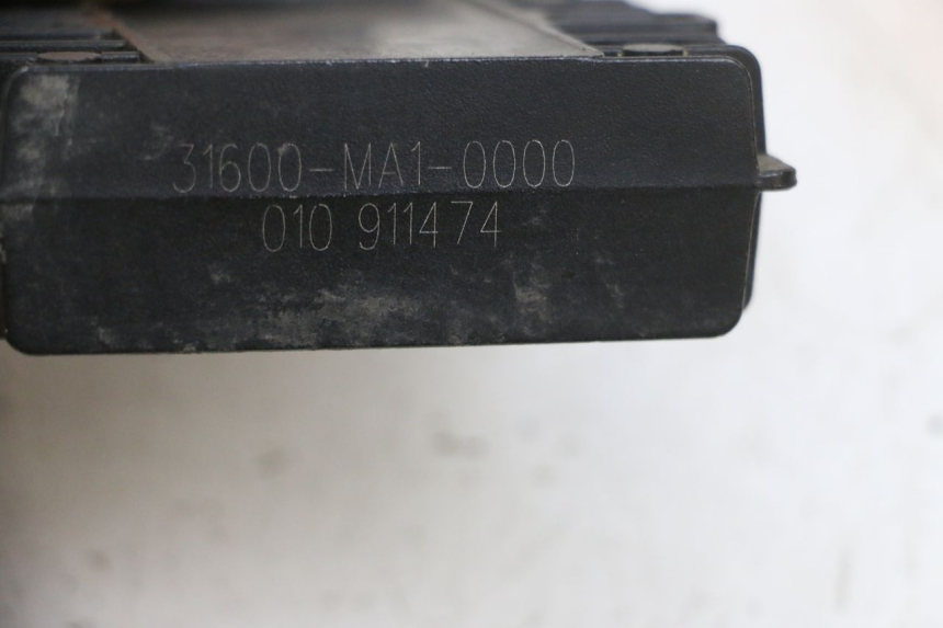 photo de REGULATEUR CHARGE PEUGEOT SPEEDFIGHT 4 4T EFI 50 (2021 - 2025) - Détail de la pièce