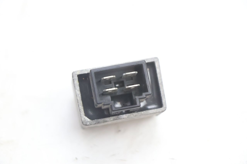 photo de REGULATEUR CHARGE PEUGEOT SPEEDFIGHT LC 50 (1996 - 2002) - Zoom état d’usage