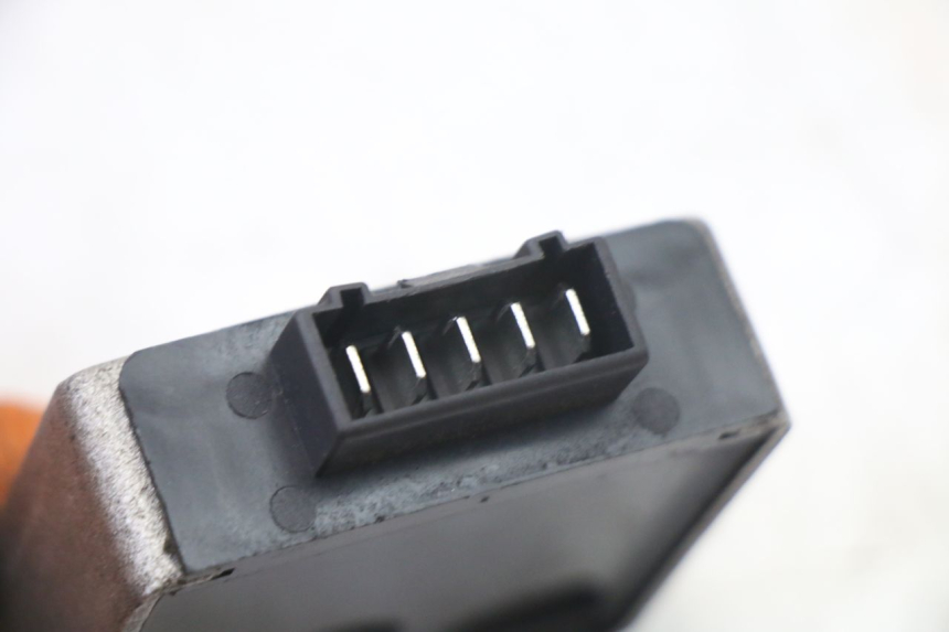 photo de REGULATEUR CHARGE APRILIA SR 2T 50 (2018 - 2022)