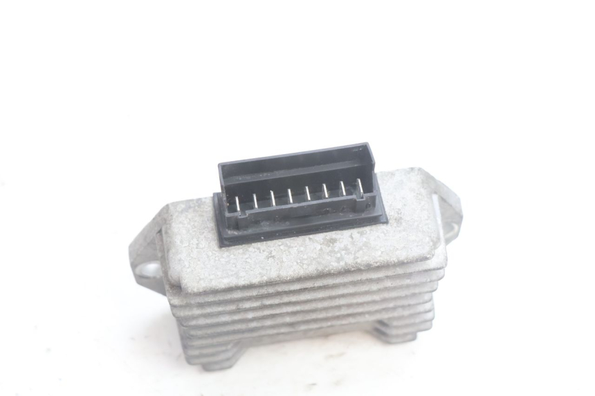 photo de REGULATEUR CHARGE APRILIA SR 2T 50 (2012 - 2017) - Zoom état d’usage