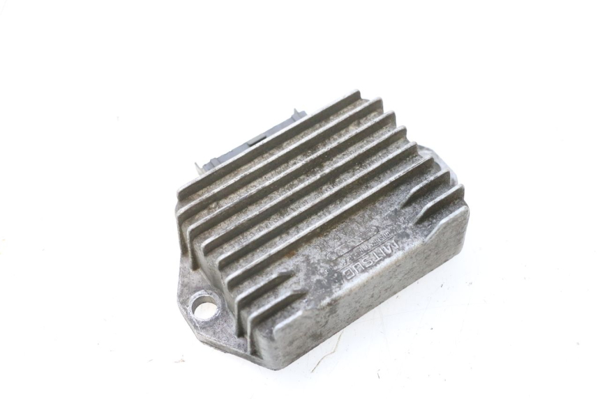 photo de REGULATEUR CHARGE APRILIA SR MOTARD 50 (2012 - 2018) - Détail de la pièce
