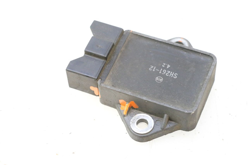 photo de REGULATEUR CHARGE HONDA ST PAN EUROPEAN 1100 (1990 - 2002) - Vue principale