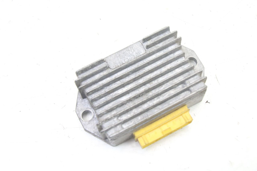 photo de REGULATEUR CHARGE GILERA STALKER 50 (1997 - 2005) - Vue principale