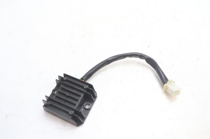 photo de REGULATEUR CHARGE YAMASAKI STREET 50 (2013 - 2018) - Vue principale
