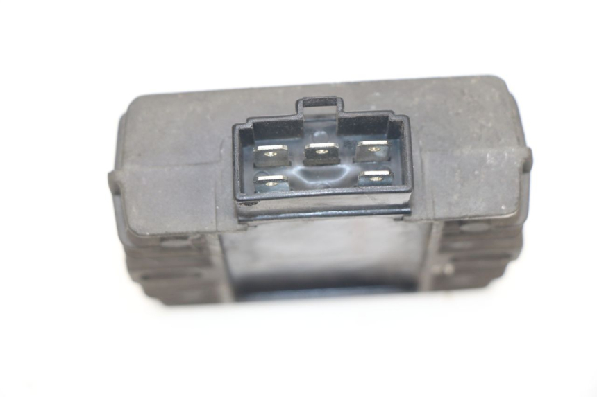 photo de REGULATEUR CHARGE PEUGEOT SUM UP 125 (2008 - 2013) - Zoom état d’usage