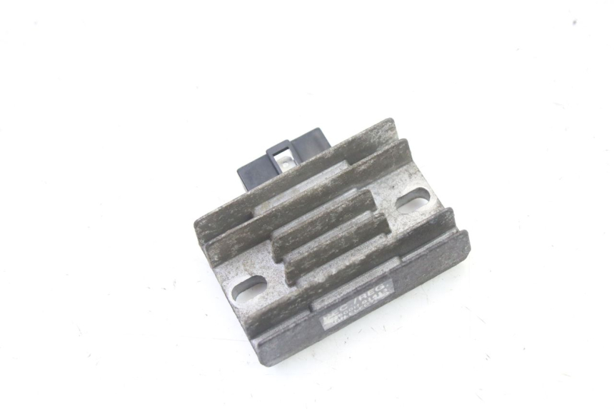 photo de REGULATEUR CHARGE PIAGGIO SUPER LX 125 (2000 - 2003)