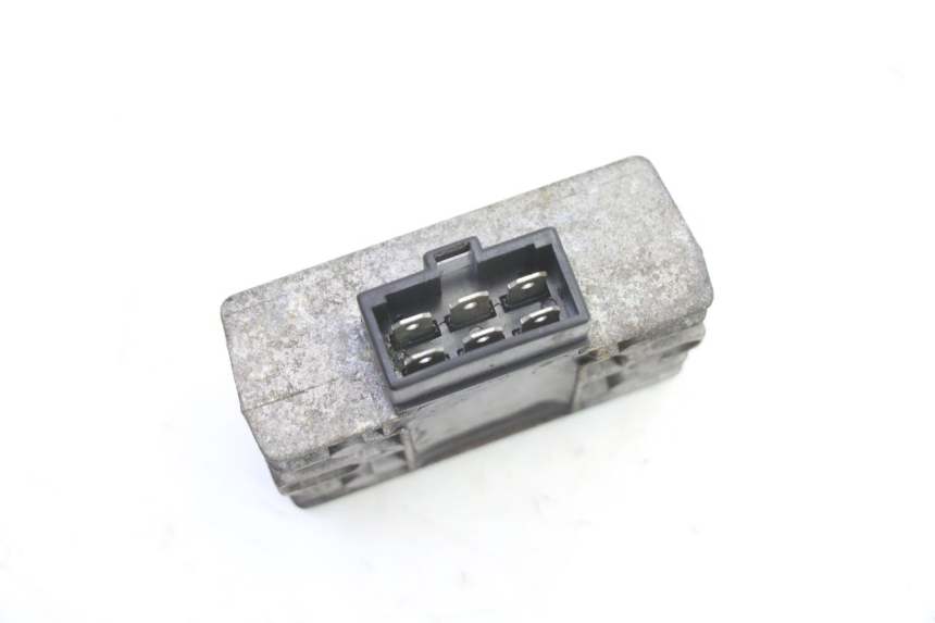 photo de REGULATEUR CHARGE PIAGGIO SUPER LX 125 (2000 - 2003)