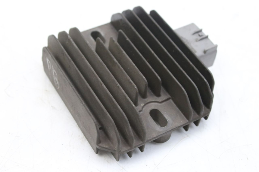 photo de RÉGULATEUR DE CHARGE SUZUKI AN BURGMAN 400 (2006 - 2010)
