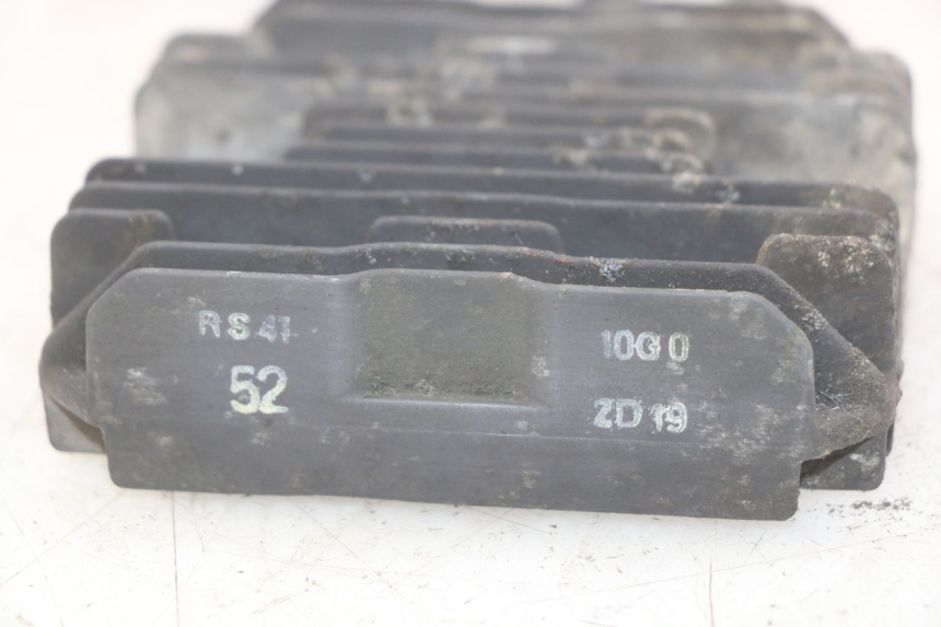 photo de REGULATEUR CHARGE SUZUKI BURGMAN 650 (2002 - 2004)