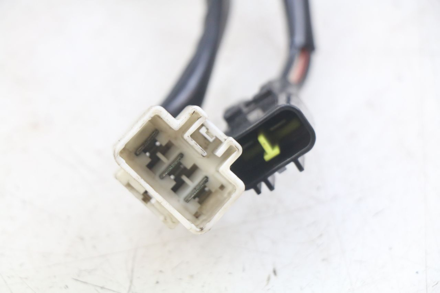 photo de REGULATEUR CHARGE SUZUKI BURGMAN 650 (2002 - 2004)