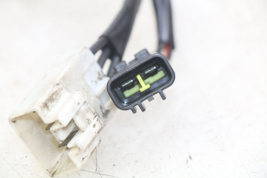 photo de REGULATEUR CHARGE SUZUKI BURGMAN 650 (2002 - 2004)