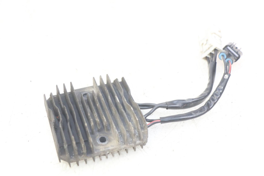 photo de REGULATEUR CHARGE SUZUKI BURGMAN 650 (2002 - 2004)