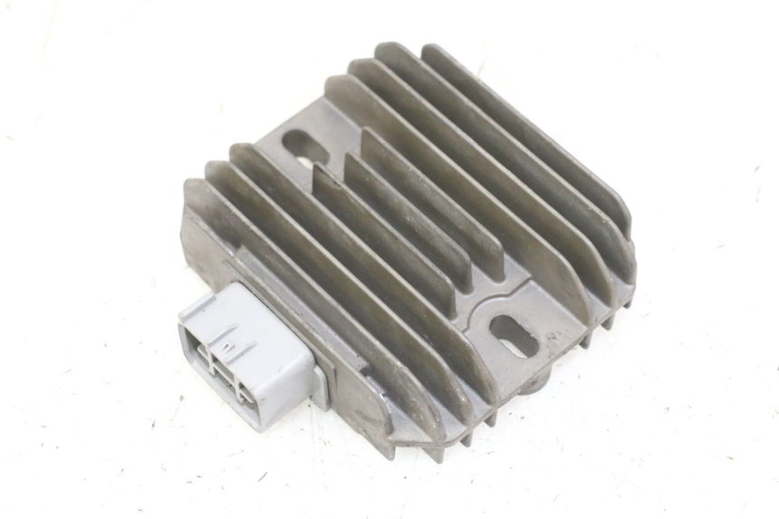 photo de REGULATEUR CHARGE SUZUKI BURGMAN 125 (2007 - 2014)