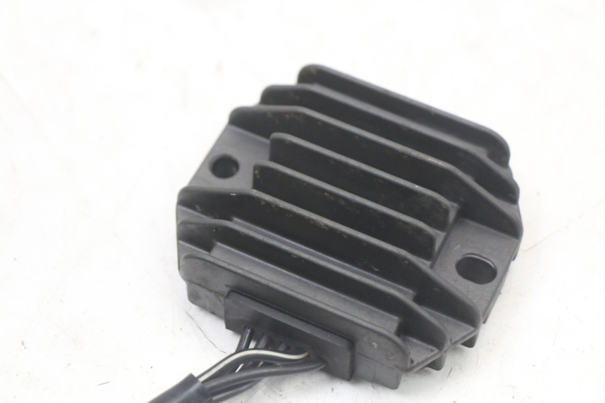 photo de REGULATEUR CHARGE SUZUKI GS F 500 (2004 - 2007)